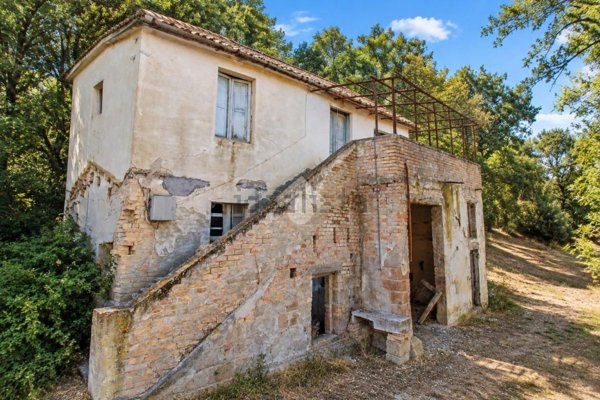 casa indipendente in vendita a Roseto degli Abruzzi in zona Casal Thaulero