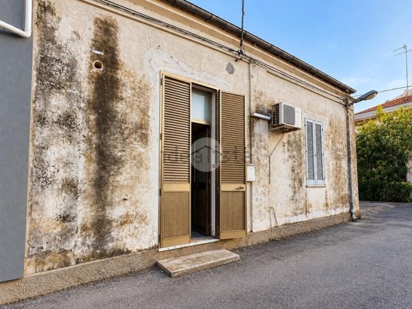 casa indipendente in vendita a Roseto degli Abruzzi in zona Campo a Mare