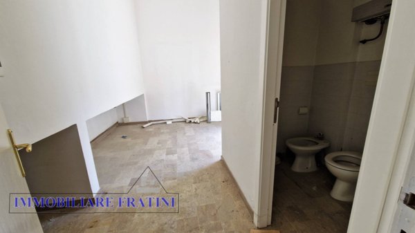 locale commerciale in vendita a Sant'Egidio alla Vibrata