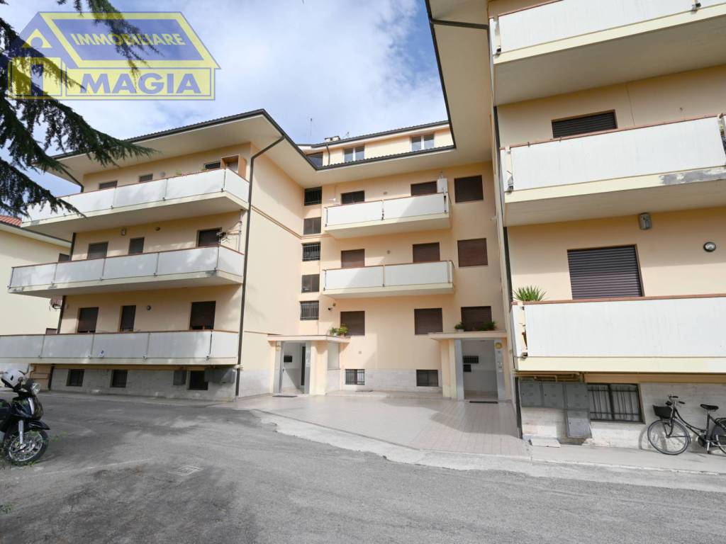 appartamento in vendita a Sant'Egidio alla Vibrata