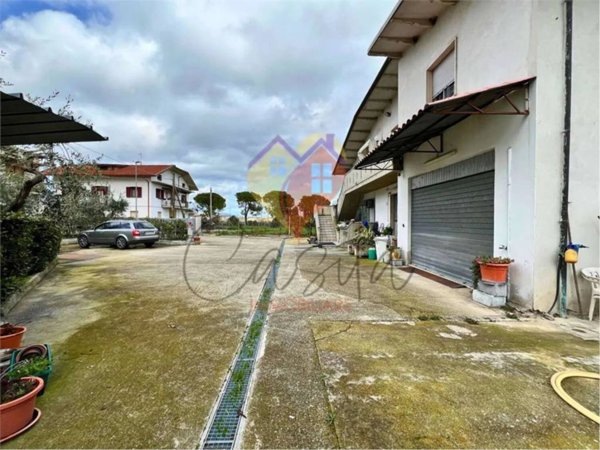 casa indipendente in vendita a Sant'Egidio alla Vibrata