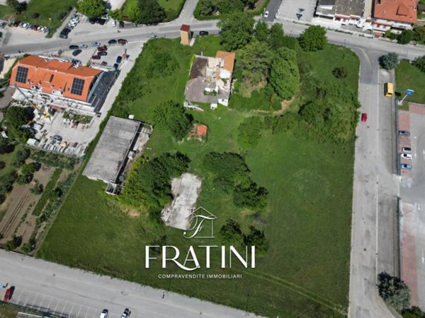 terreno edificabile in vendita a Sant'Egidio alla Vibrata