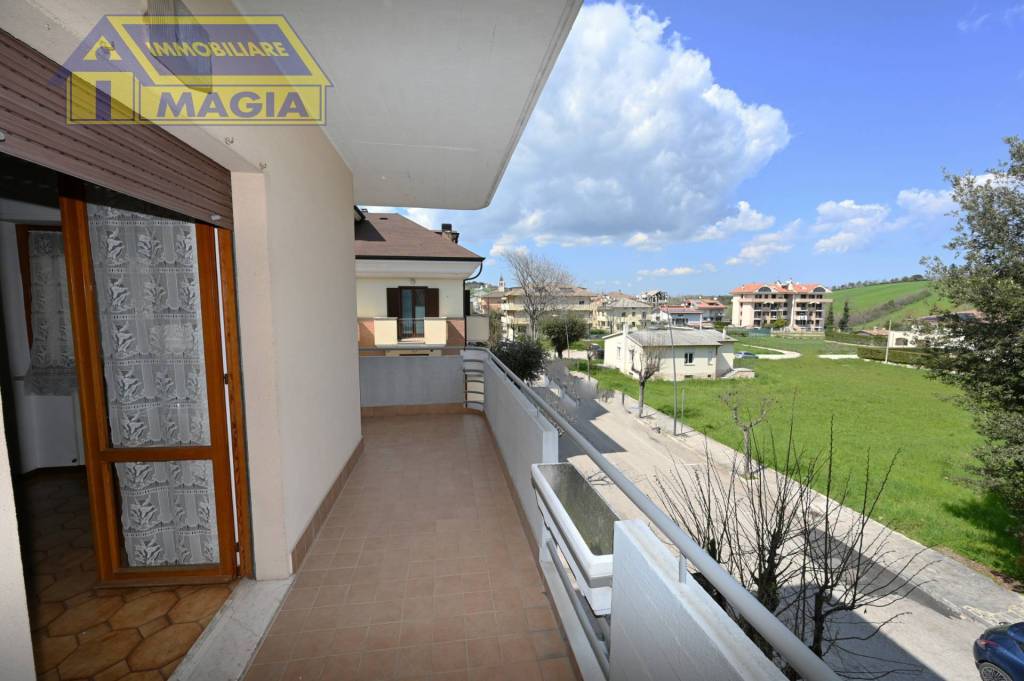 appartamento in vendita a Sant'Egidio alla Vibrata