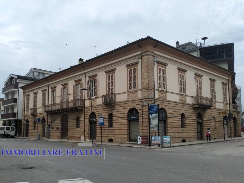 appartamento in vendita a Sant'Egidio alla Vibrata