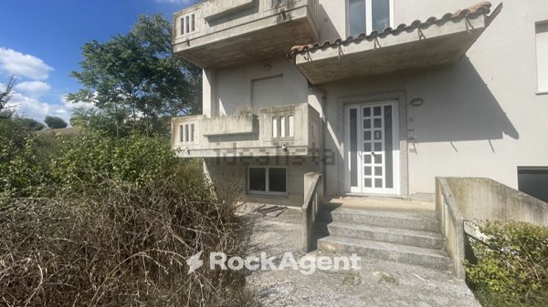 appartamento in vendita a Sant'Egidio alla Vibrata