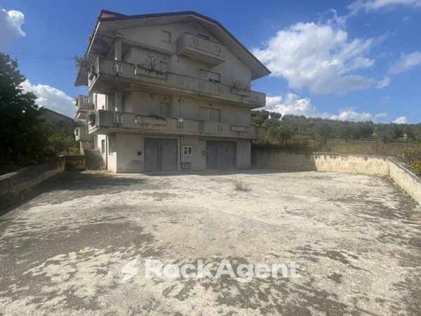 appartamento in vendita a Sant'Egidio alla Vibrata