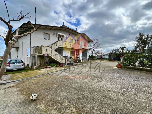 casa indipendente in vendita a Sant'Egidio alla Vibrata