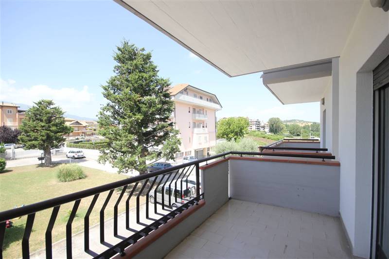 appartamento in vendita a Sant'Egidio alla Vibrata