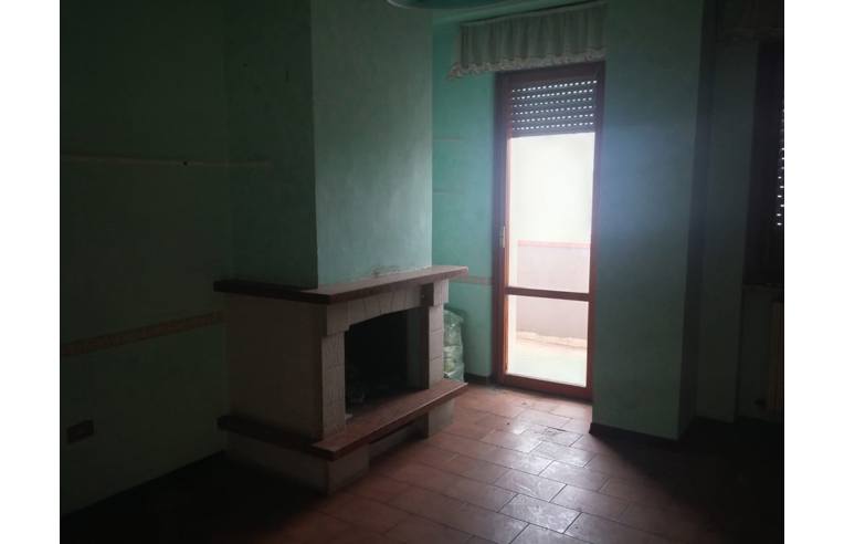 appartamento in vendita a Sant'Egidio alla Vibrata in zona Paolantonio