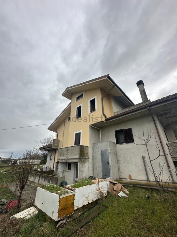 casa indipendente in vendita a Sant'Egidio alla Vibrata