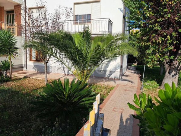 appartamento in vendita a Sant'Egidio alla Vibrata