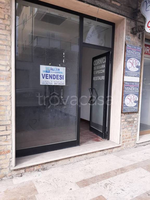 ufficio in vendita a Sant'Egidio alla Vibrata