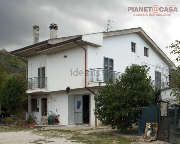 casa indipendente in vendita a Sant'Egidio alla Vibrata