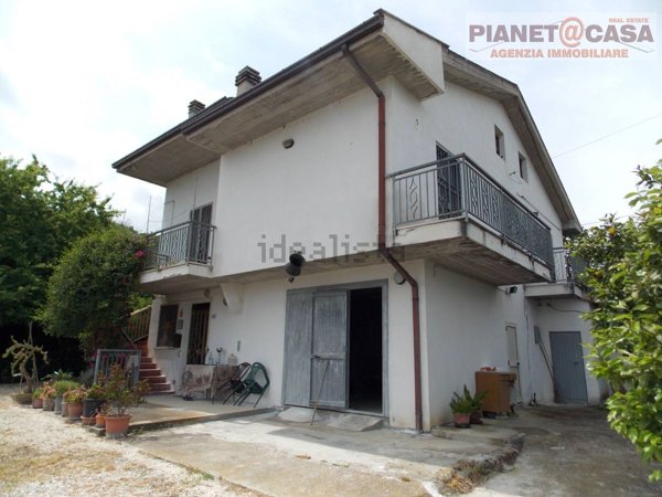 casa indipendente in vendita a Sant'Egidio alla Vibrata