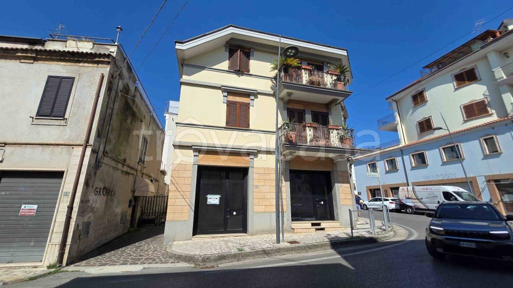 casa indipendente in vendita a Sant'Egidio alla Vibrata