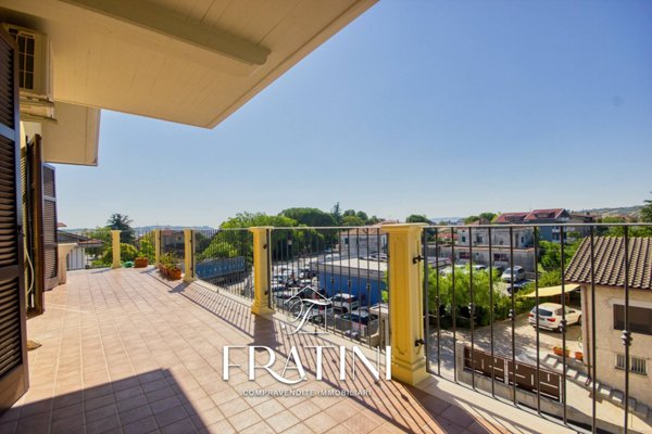 appartamento in vendita a Sant'Egidio alla Vibrata in zona Villa Marchesa
