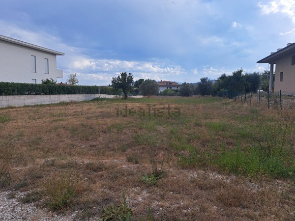 terreno in vendita a Sant'Egidio alla Vibrata in zona Villa Marchesa