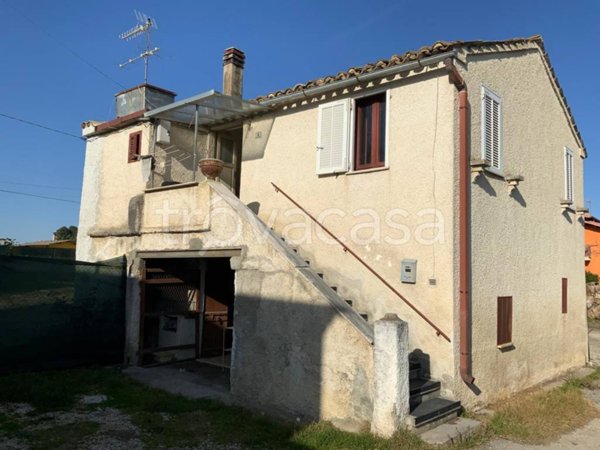 casa indipendente in vendita a Sant'Egidio alla Vibrata in zona Taglioni