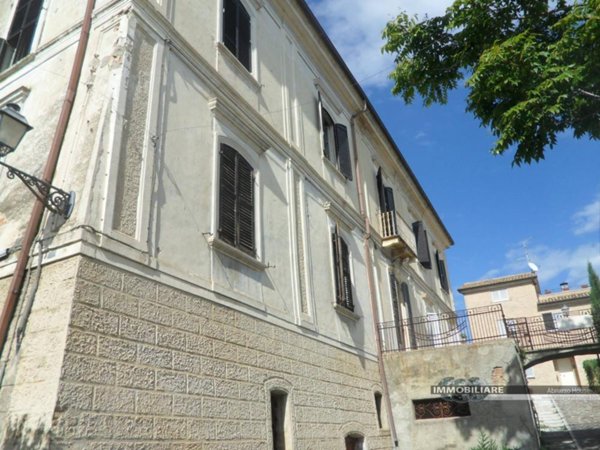 casa indipendente in vendita a Sant'Omero in zona Poggio Morello