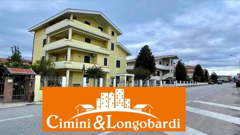 casa indipendente in vendita a Sant'Omero in zona Garrufo