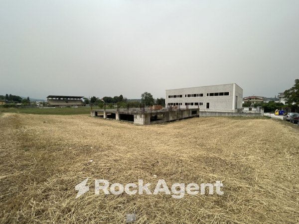 terreno edificabile in vendita a Sant'Omero