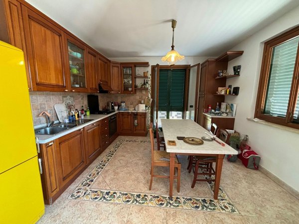 casa indipendente in vendita a Sant'Omero