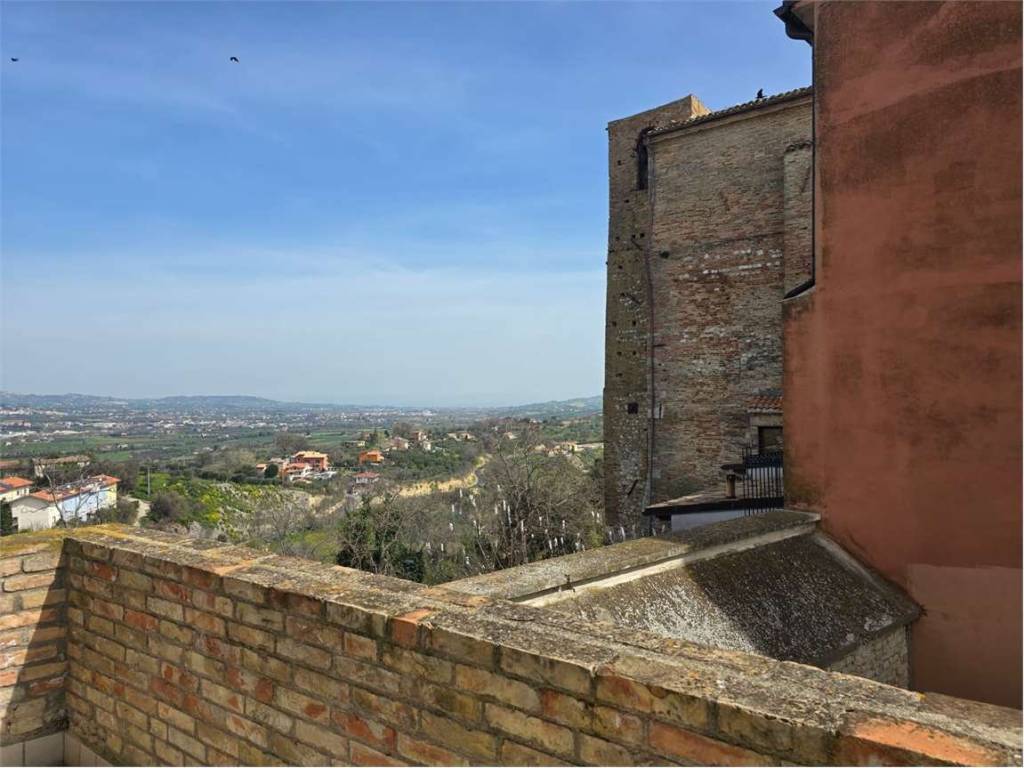 intera palazzina in vendita a Sant'Omero
