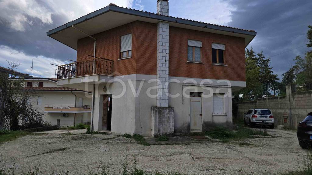 casa indipendente in vendita a Sant'Omero