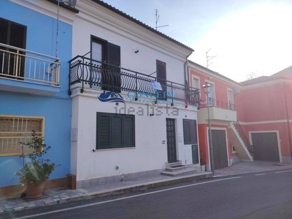 casa indipendente in vendita a Sant'Omero in zona Poggio Morello