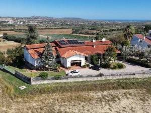 casa indipendente in vendita a Sant'Omero