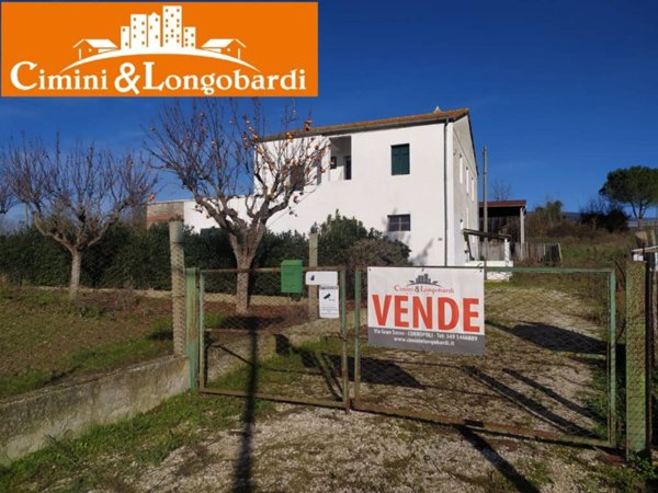 casa indipendente in vendita a Sant'Omero in zona Poggio Morello