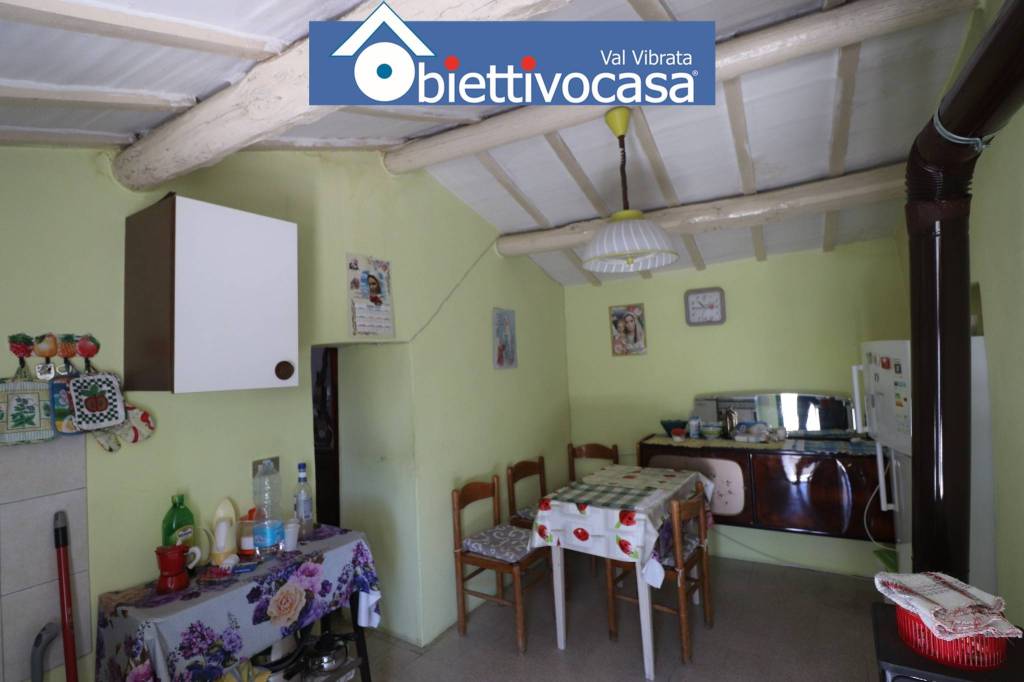 casa indipendente in vendita a Sant'Omero in zona Casette