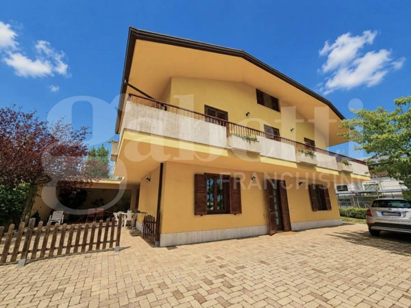 casa indipendente in vendita a Sant'Omero in zona Casette