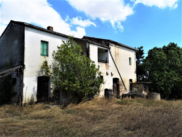 casa indipendente in vendita a Sant'Omero in zona Poggio Morello