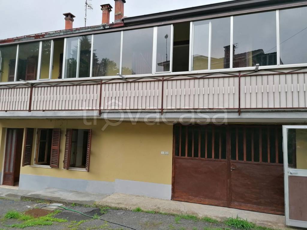 casa indipendente in vendita a Roccaforte Mondovì in zona Lurisia