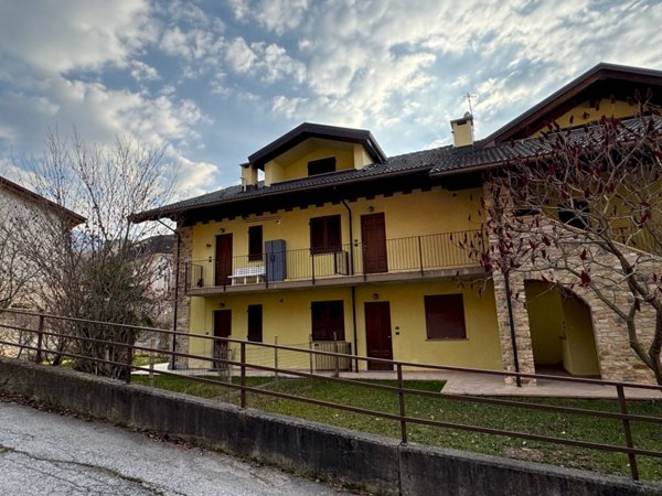 appartamento in vendita a Roccaforte Mondovì in zona Lurisia