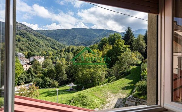casa indipendente in vendita a Roccaforte Mondovì in zona Lurisia