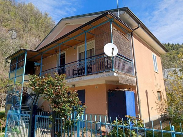 casa indipendente in vendita a Roccaforte Mondovì