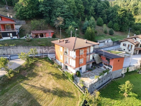 casa indipendente in vendita a Roccaforte Mondovì in zona Lurisia