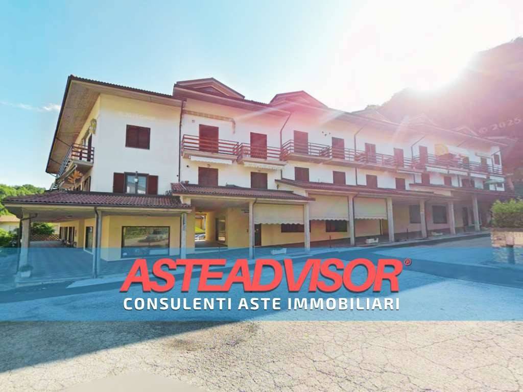 negozio in vendita a Roccaforte Mondovì in zona Lurisia