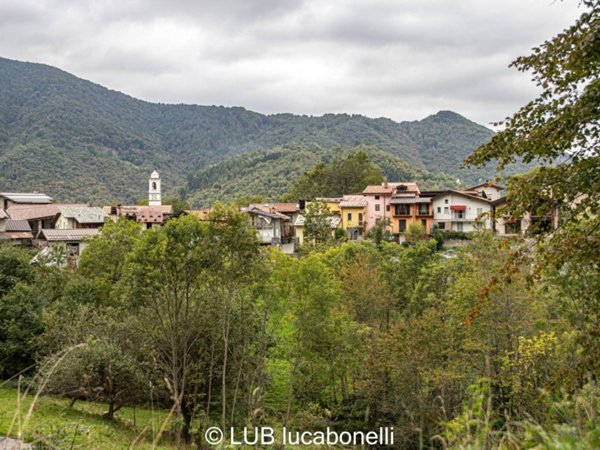 casa indipendente in vendita a Roccaforte Mondovì in zona Baracco