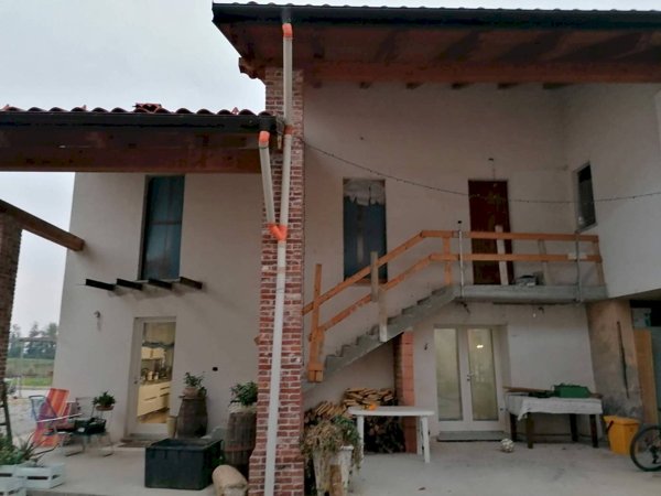 casa indipendente in vendita a Roccaforte Mondovì