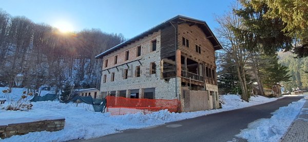 casa indipendente in vendita a Roccaforte Mondovì in zona Lurisia
