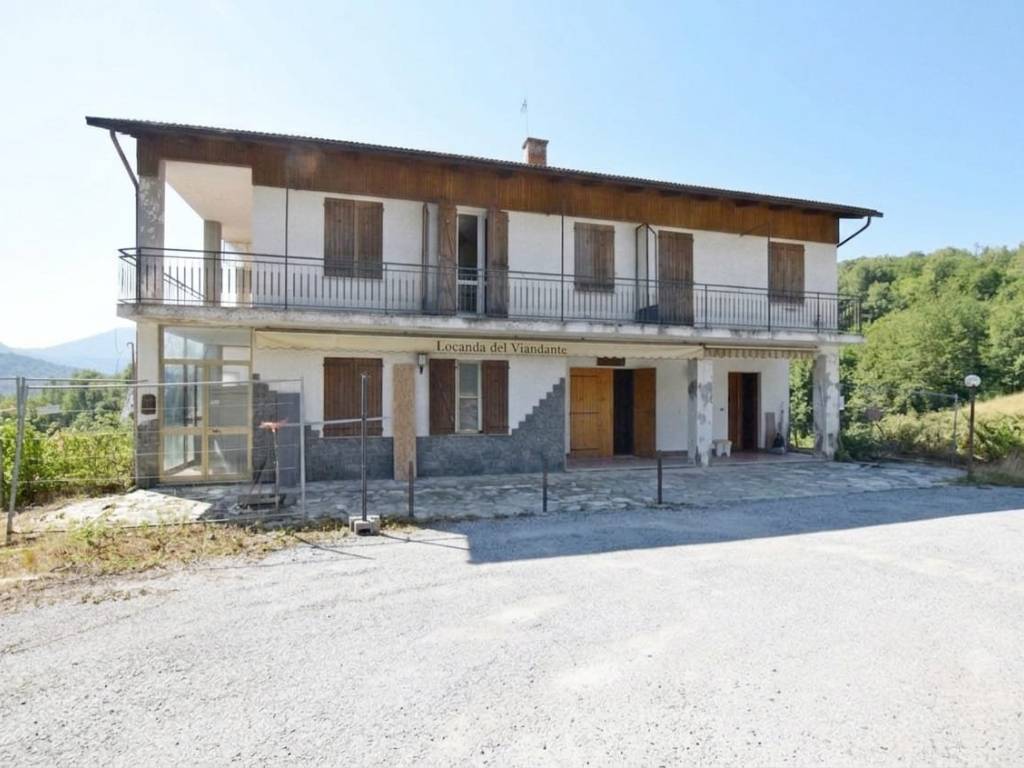 intera palazzina in vendita a Roccaforte Mondovì in zona Prea