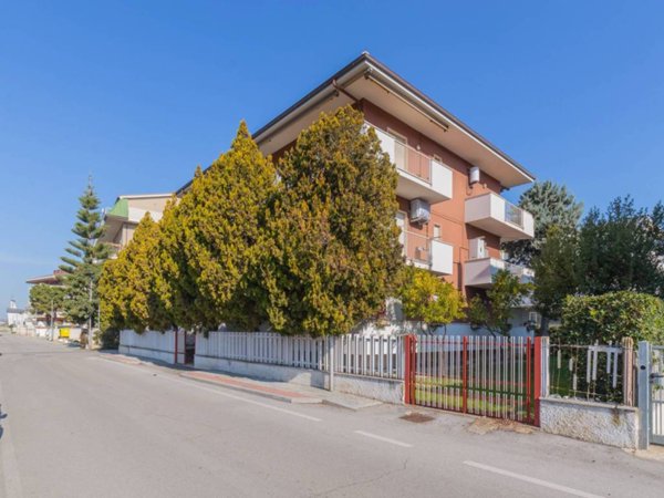 appartamento in vendita a Silvi in zona Silvi Marina