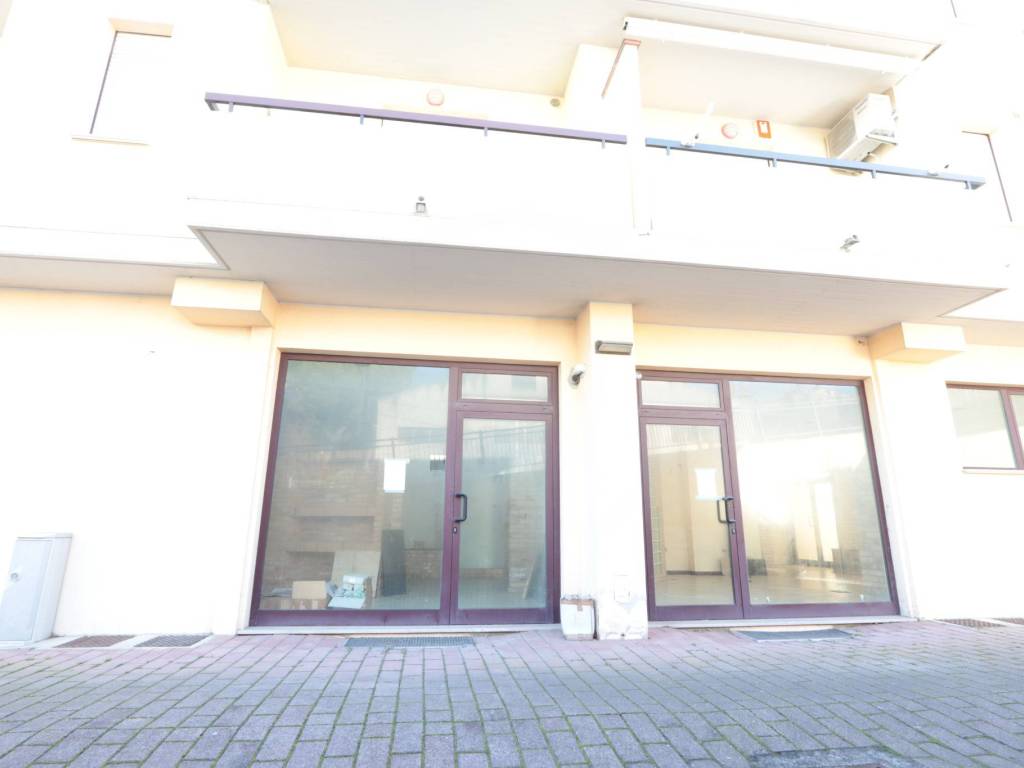 appartamento in vendita a Silvi in zona Silvi Marina