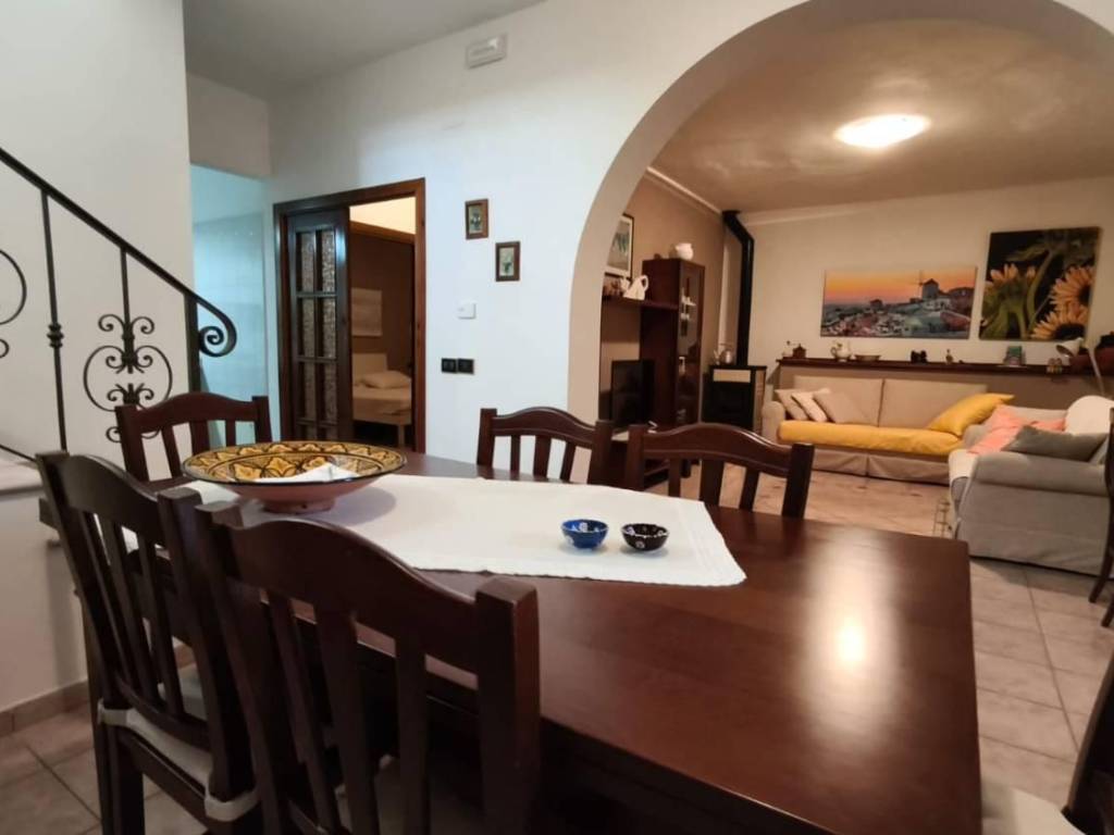 casa indipendente in vendita a Silvi