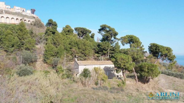 casa indipendente in vendita a Silvi in zona Silvi Paese