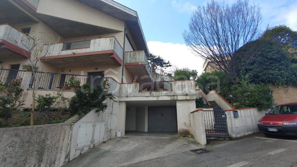 casa indipendente in vendita a Silvi in zona Silvi Marina