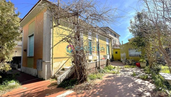 casa indipendente in vendita a Silvi